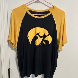 Iowa Hawkeye Black and Gold Cropped T-Shirt